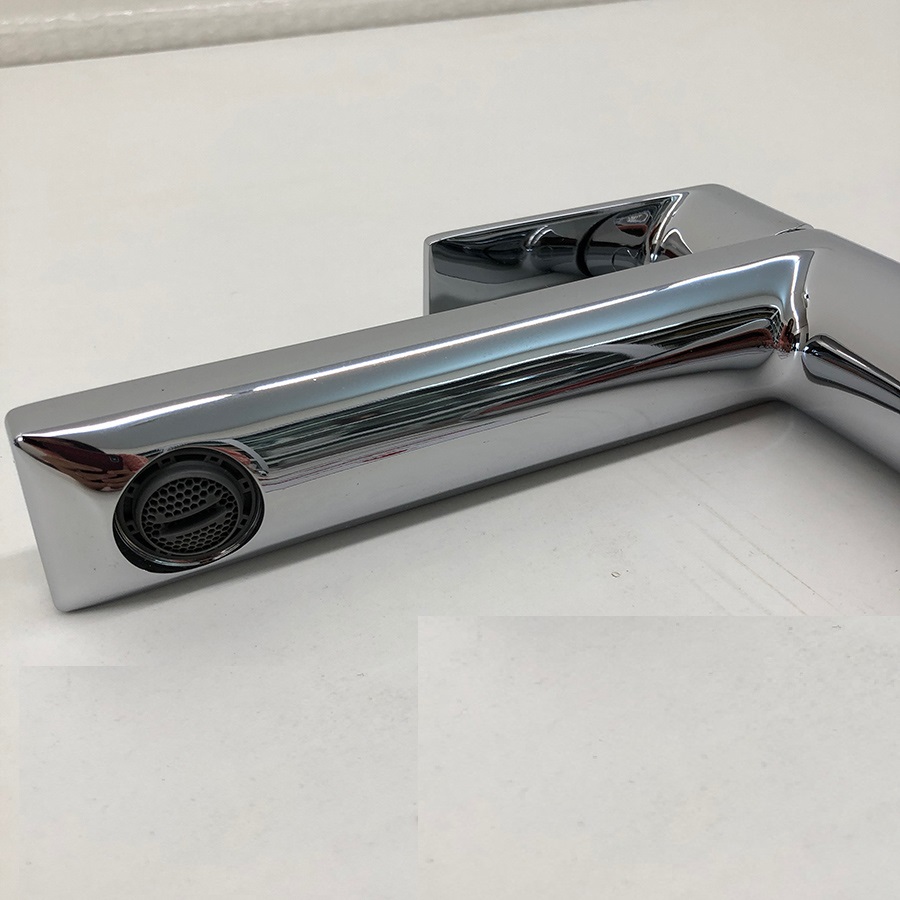 Chất liệu đồng thau mạ Niken Crom sáng bóng, bền bỉ