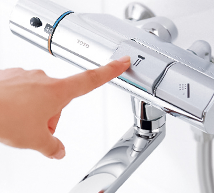 Nút nhấn bật tắt nước tiện lợi