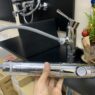 Hình ảnh thực tế vòi rửa bát TOTO TKS05308J khi kéo dài đầu vòi