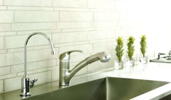 A501ZCB thiết kế đơn giản vòi nước ra dương bàn