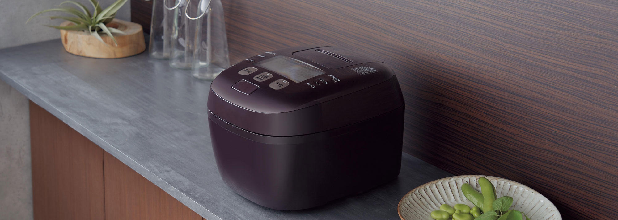 Tổng quan nồi cơm Tiger JPI-B100-TP