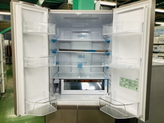 Hình ảnh thực tế ngăn mát tủ lạnh Hitachi R-HW52N-XN