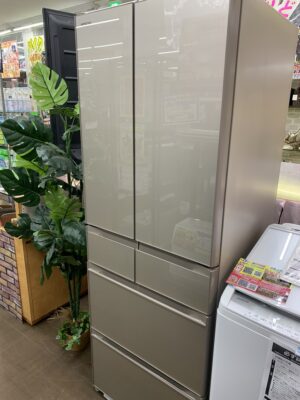 Tủ lạnh Hitachi R-HW52N