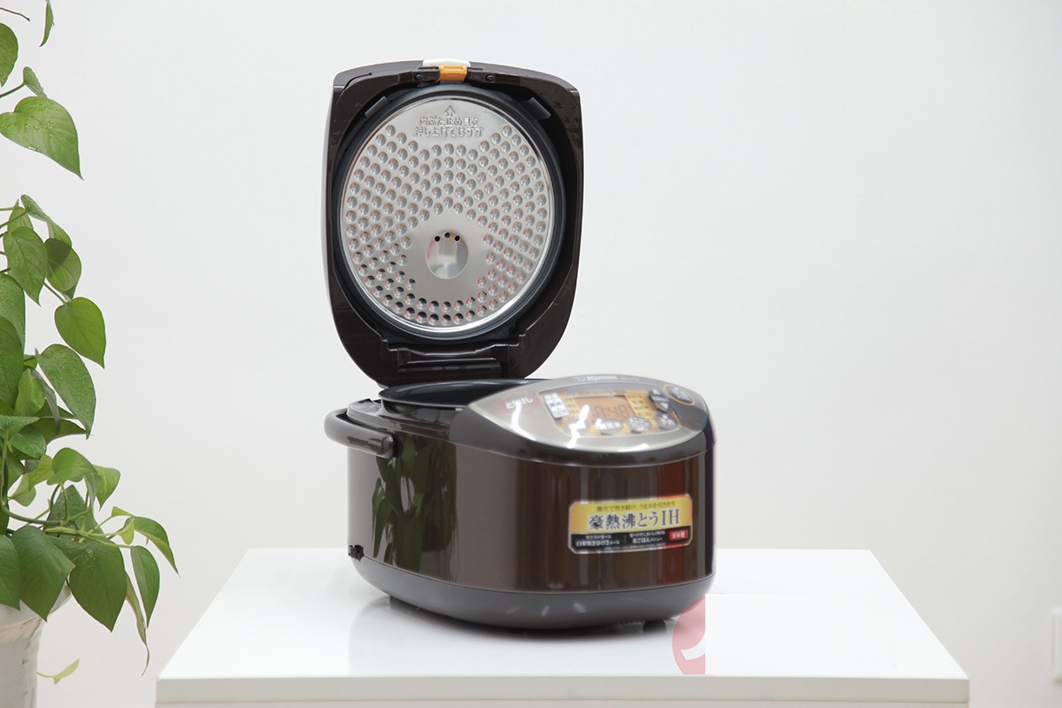 ZOJIRUSHI NW-VH18-TA BROWN-