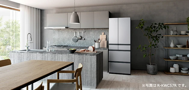 Tủ lạnh Hitachi R-KWC50R và R-KWC57R màu bạc
