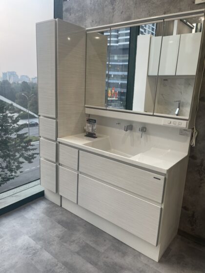 Tủ gương Takara Famille R-YER120HXA -01