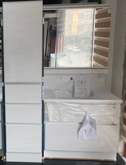 Hệ tủ gương Takara Famille -09