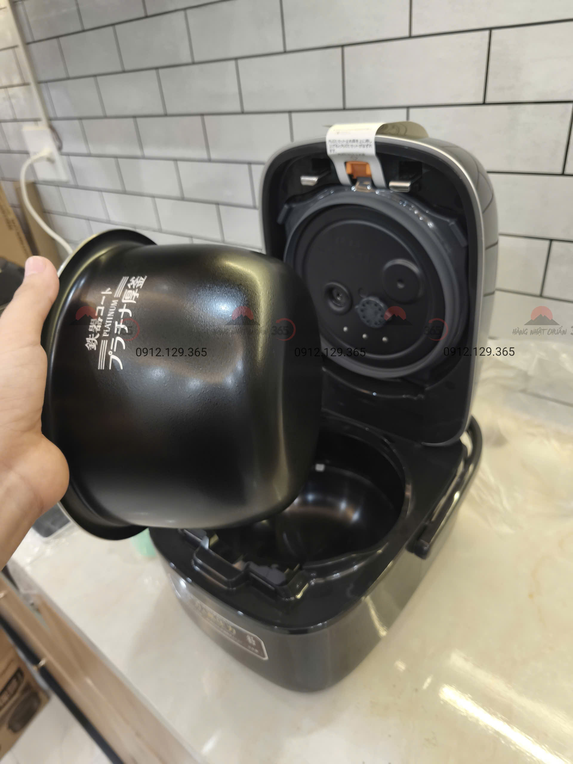 Nồi cơm Zojirushi NW-JE10 hình 03