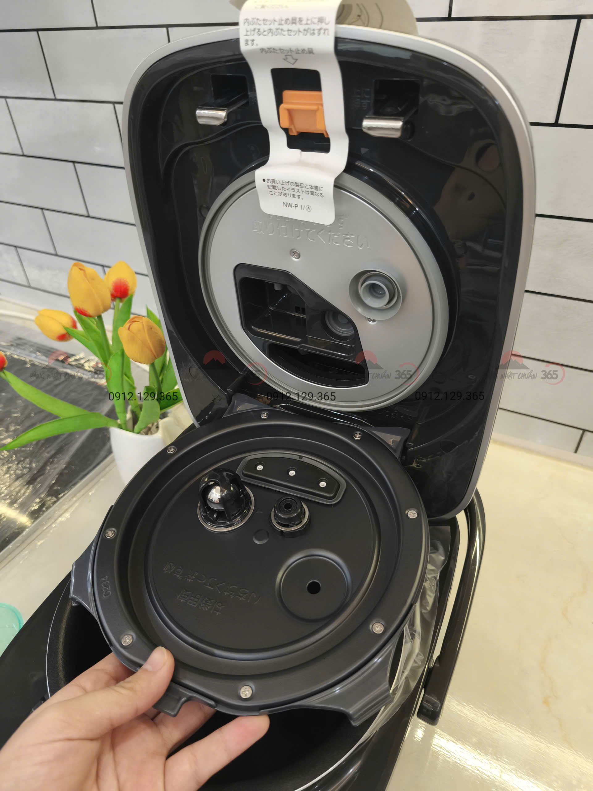 Nồi cơm Zojirushi NW-JE10 hình 06