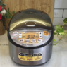 Nồi cơm Zojirushi NW-VF18K1