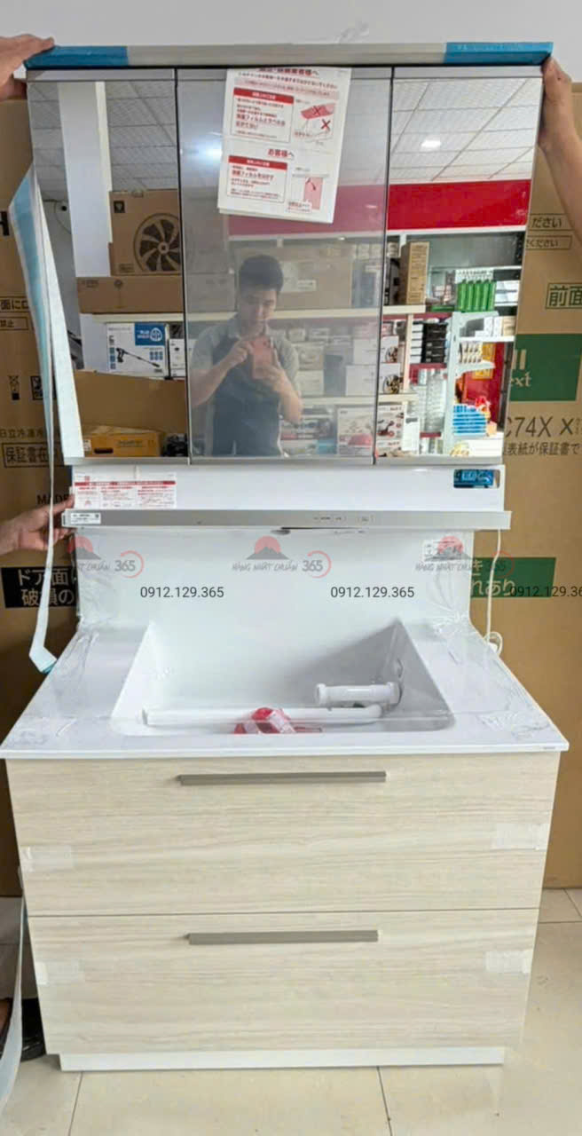 Tủ gương TOTO 90cm có đèn kháng khuẩn